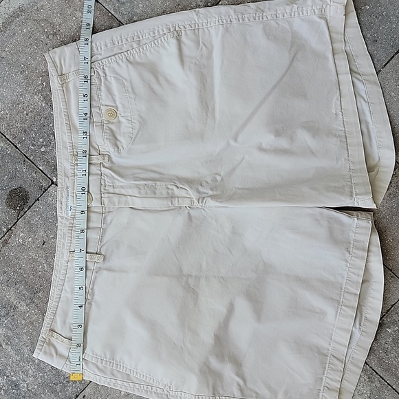 Dockers Khaki shorts Sz 12 - Picture 8 of 13